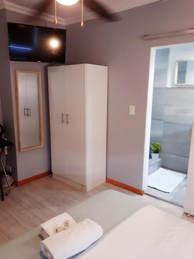 Waterfall Bed & Breakfast Мідранд Екстер'єр фото